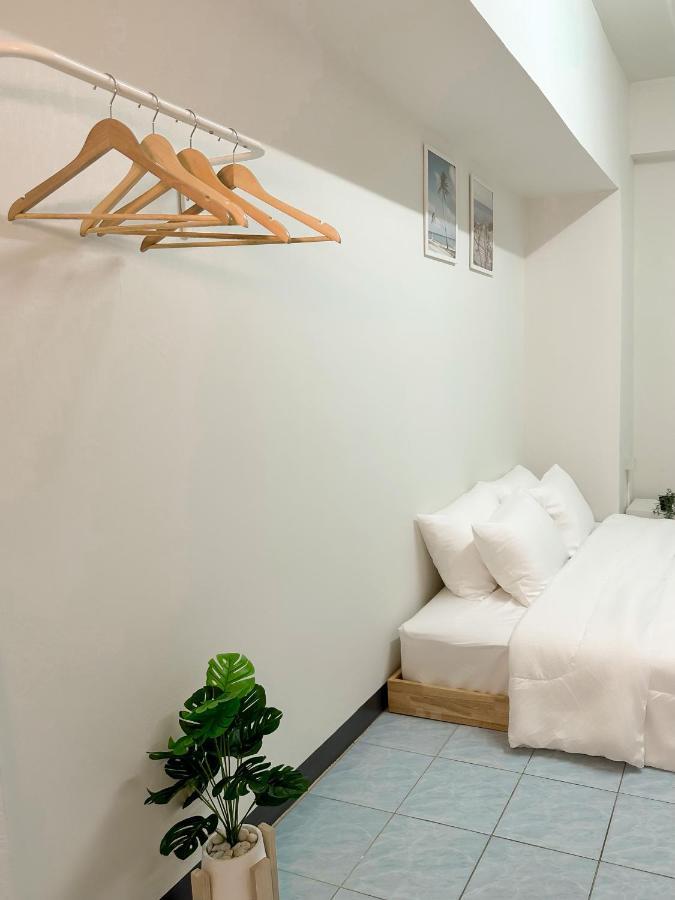 Montana Hotel & Hostel Phuket Karon Zewnętrze zdjęcie