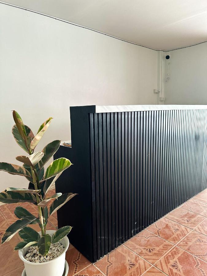 Montana Hotel & Hostel Phuket Karon Zewnętrze zdjęcie