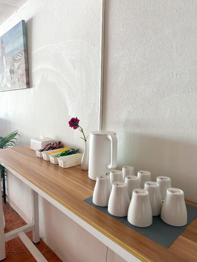 Montana Hotel & Hostel Phuket Karon Zewnętrze zdjęcie